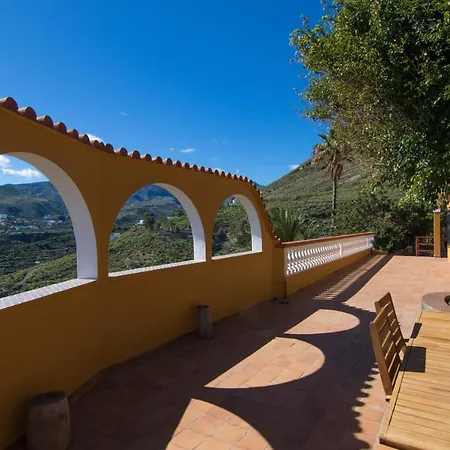 Lovely Seafront Canalina Apartment