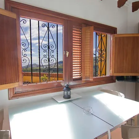 Lovely Seafront Canalina Apartment *